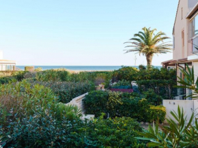 Appartement T3 avec terrasse, véranda et piscine, à 100m de la mer! Parking, animaux acceptés - FR-1-409-179